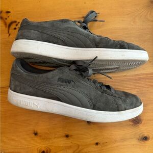 Men’s 11 Puma Suede Sneakers